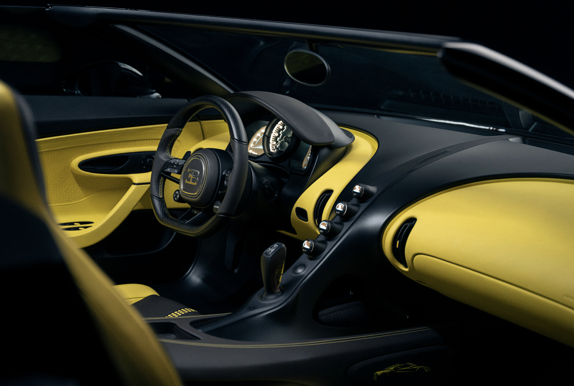 Bugatti W16 Mistral yellow interior